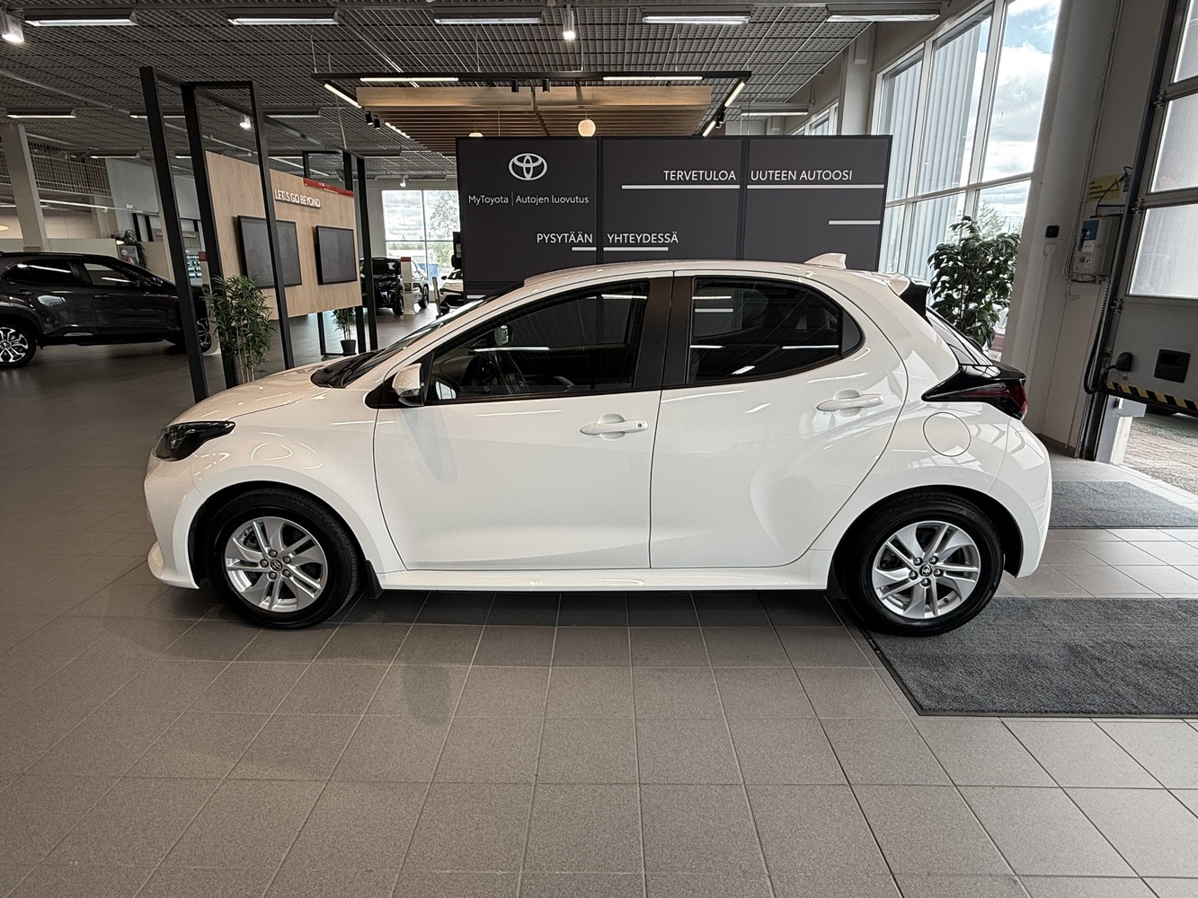 Toyota Yaris vaihtoauto