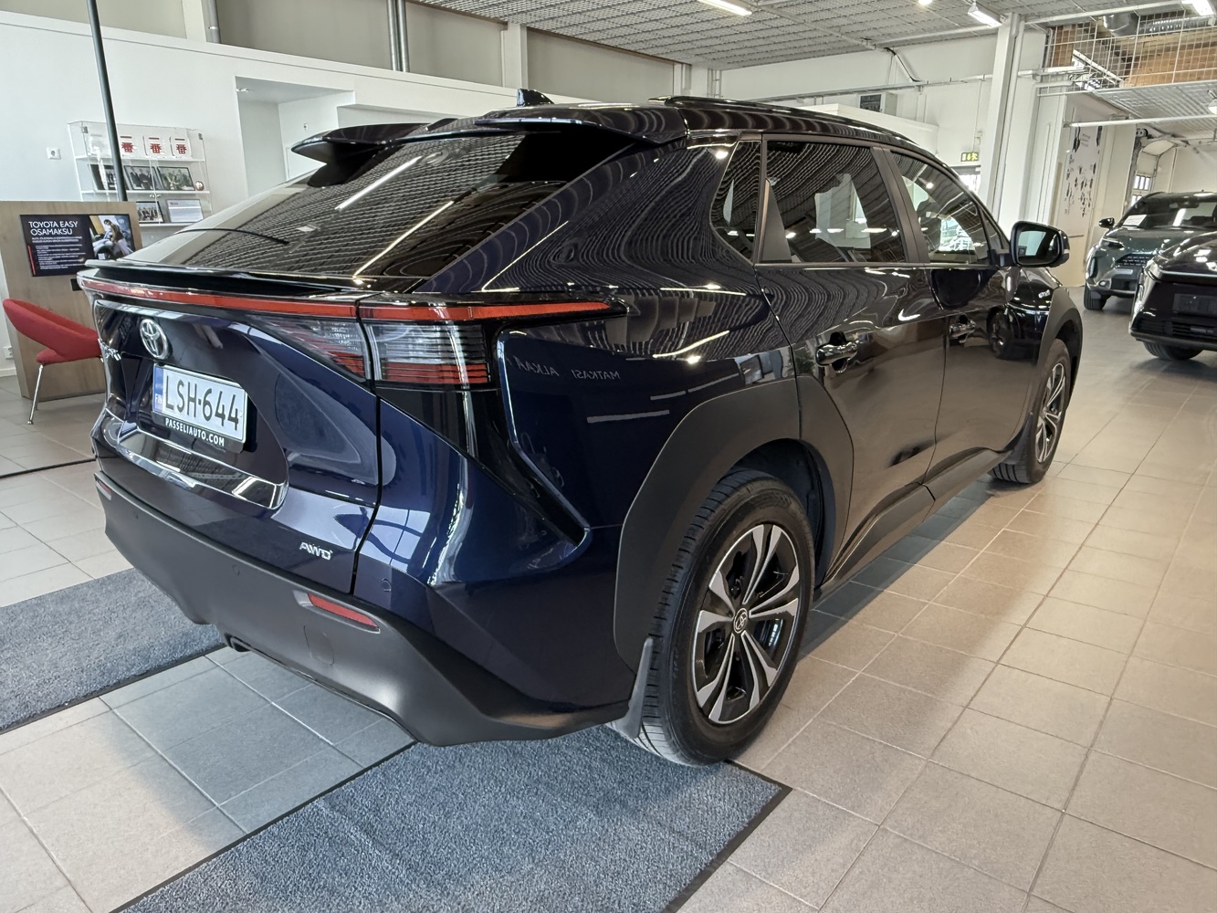 Toyota bZ4X vaihtoauto