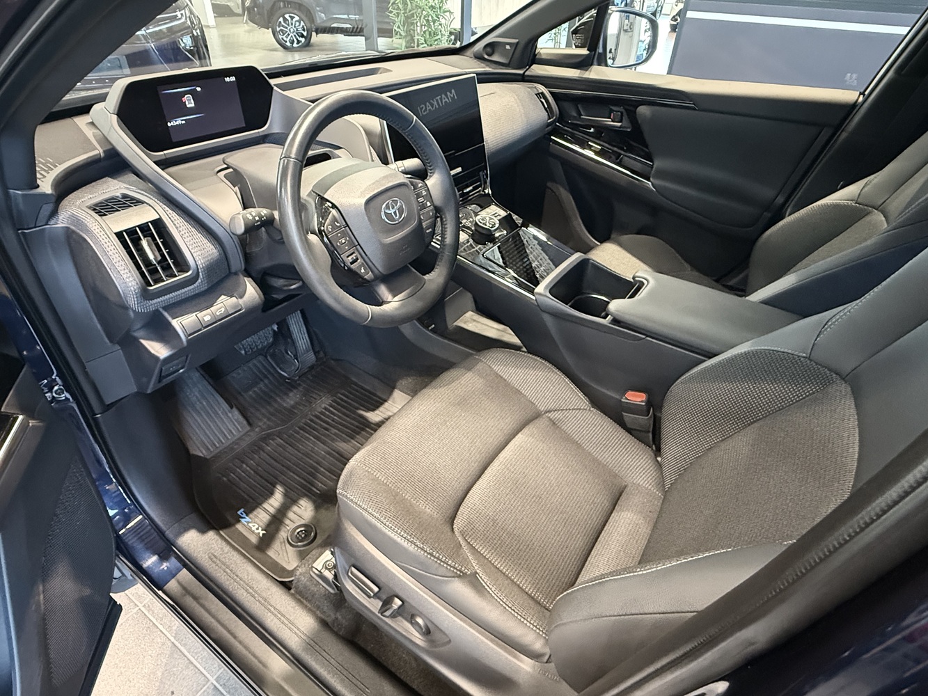 Toyota bZ4X vaihtoauto