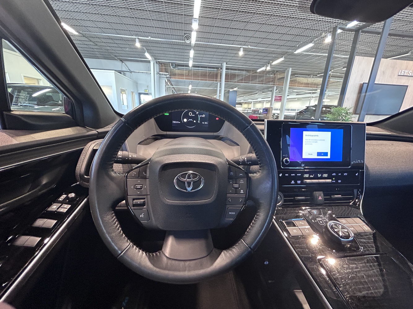Toyota bZ4X vaihtoauto
