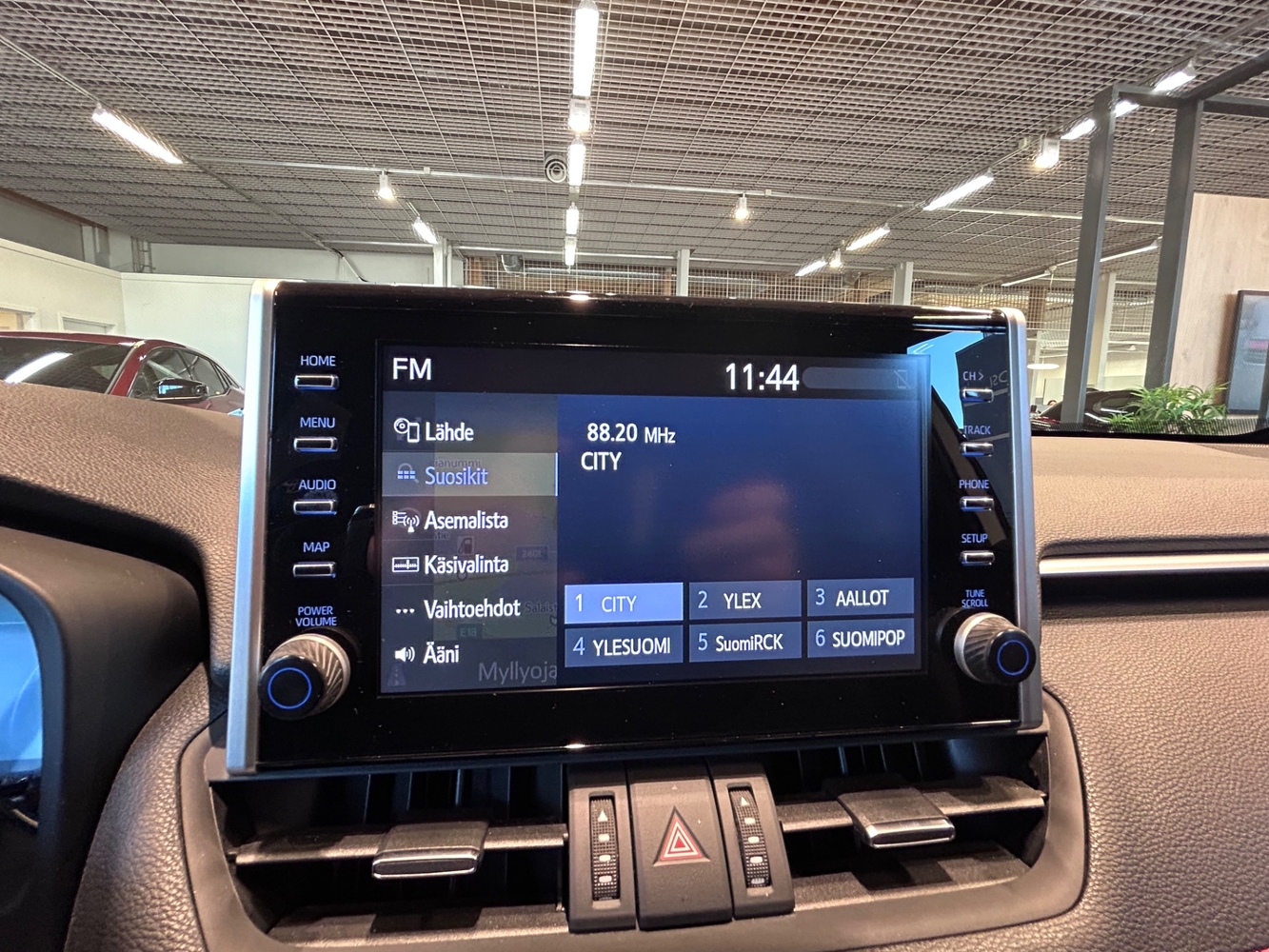 Toyota RAV4 vaihtoauto