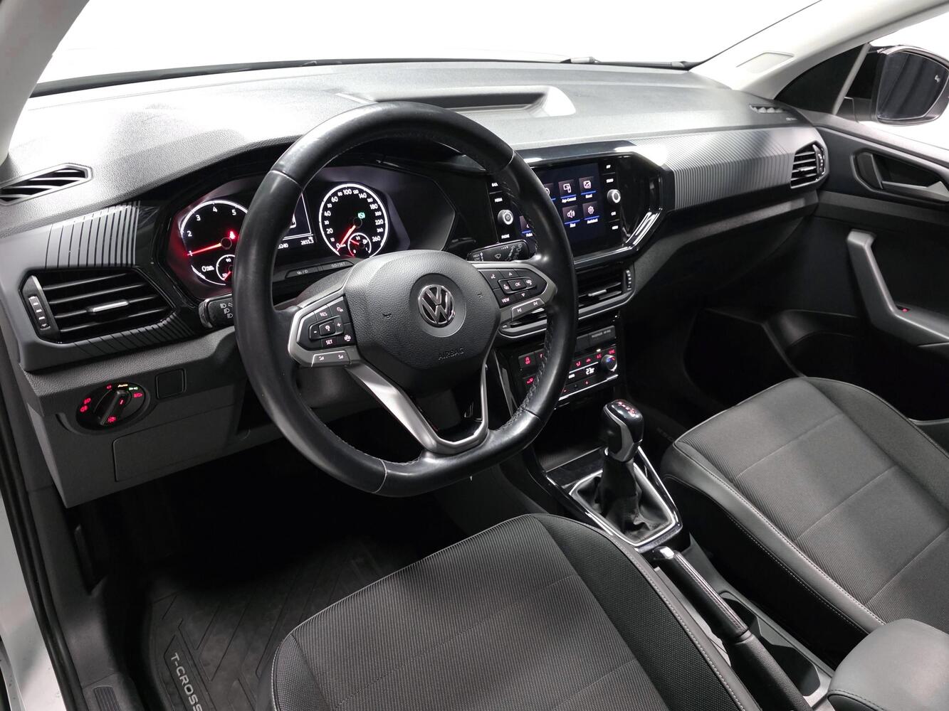 Volkswagen T-Cross vaihtoauto