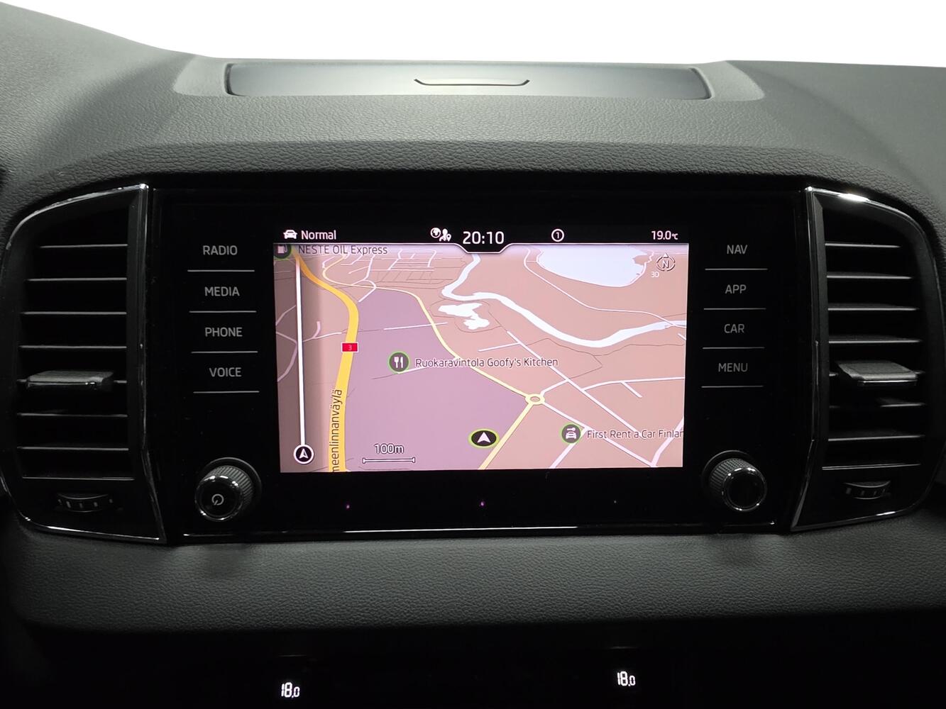 Skoda Karoq vaihtoauto
