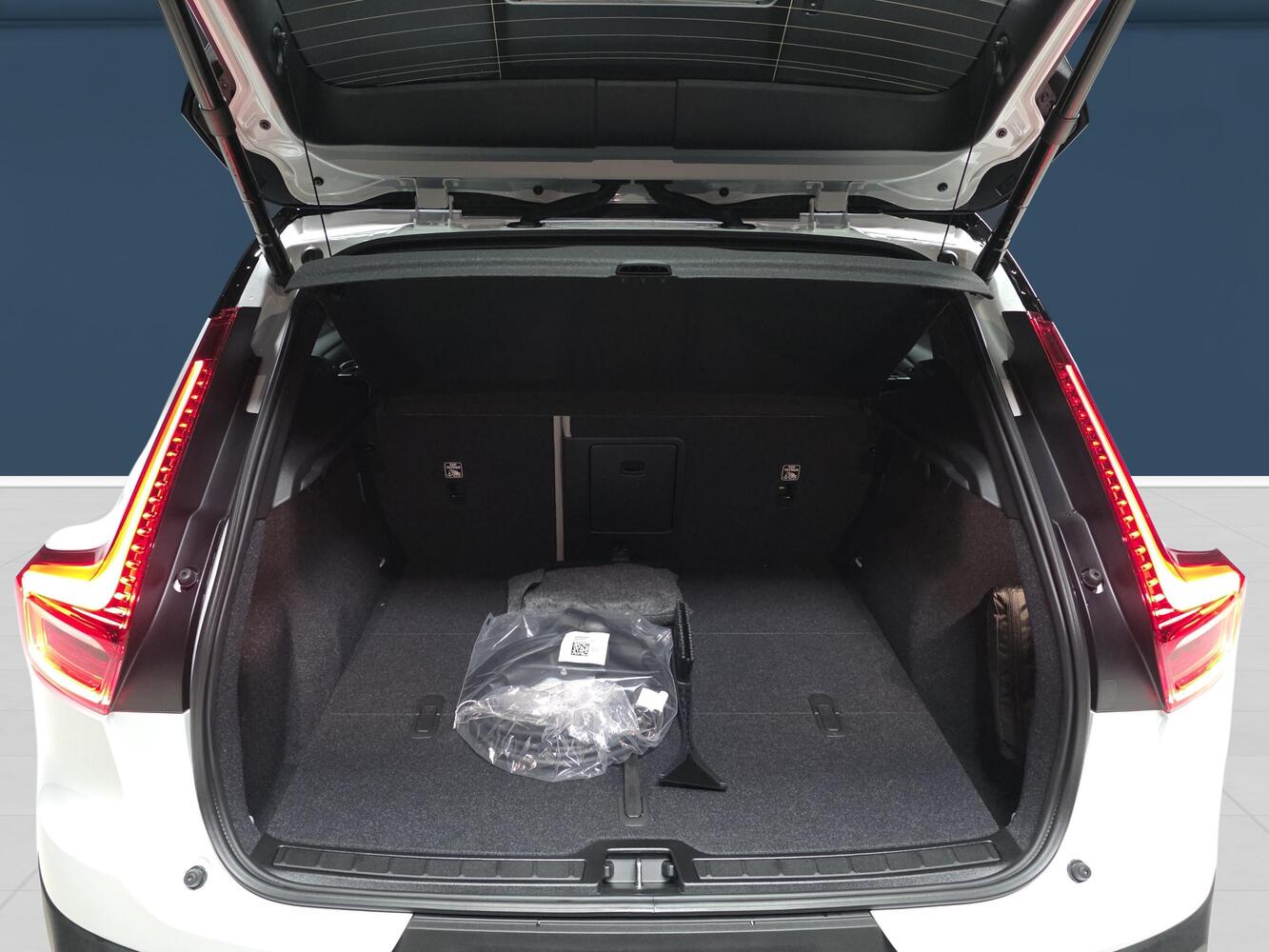 Volvo EX40 vaihtoauto