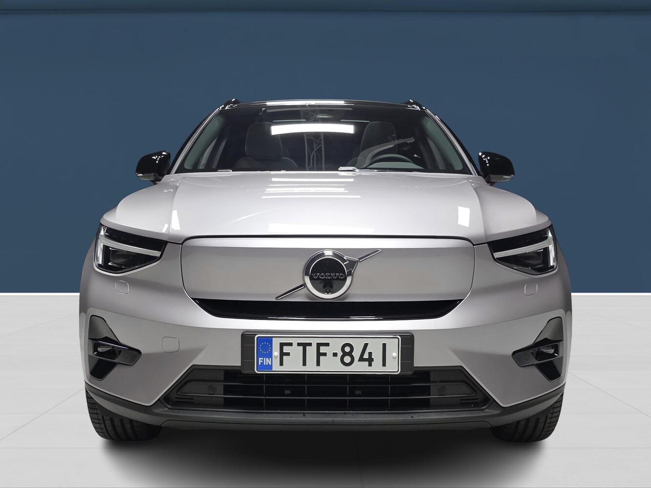 Volvo EX40 vaihtoauto