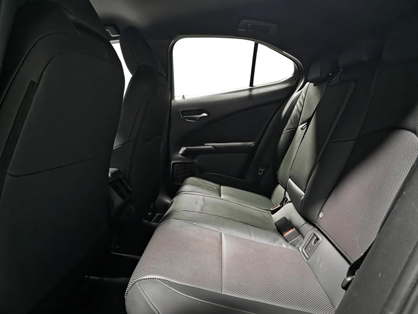 Lexus UX vaihtoauto