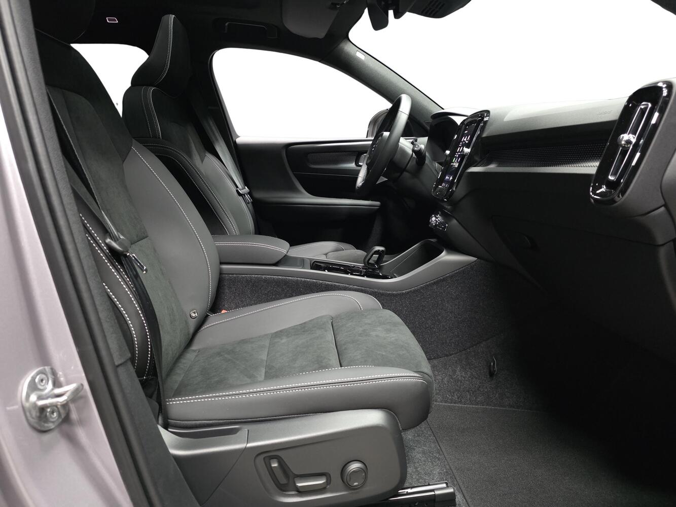 Volvo EX40 vaihtoauto