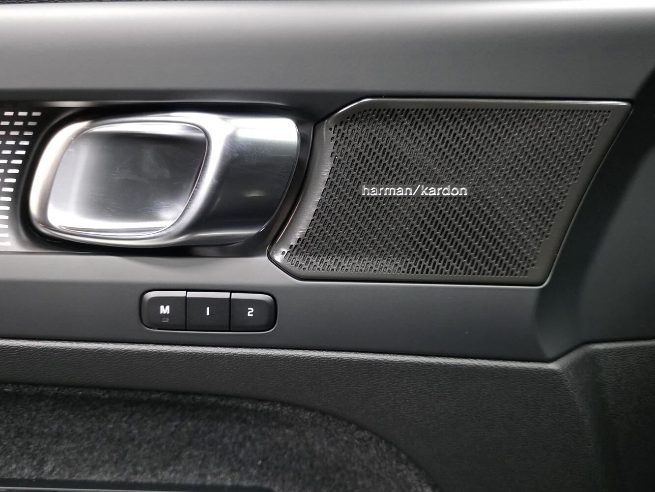 Volvo EX40 vaihtoauto