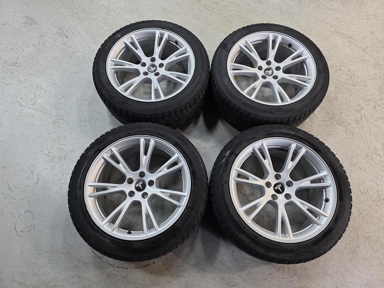 Tesla Model Y vaihtoauto