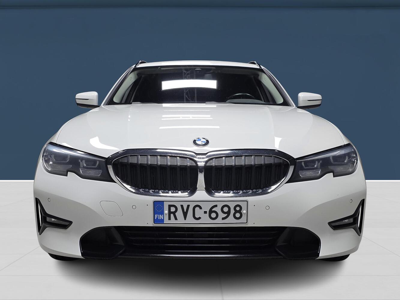 BMW 330 vaihtoauto
