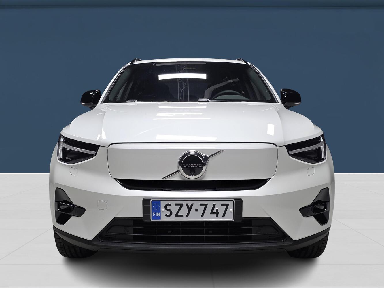 Volvo EX40 vaihtoauto