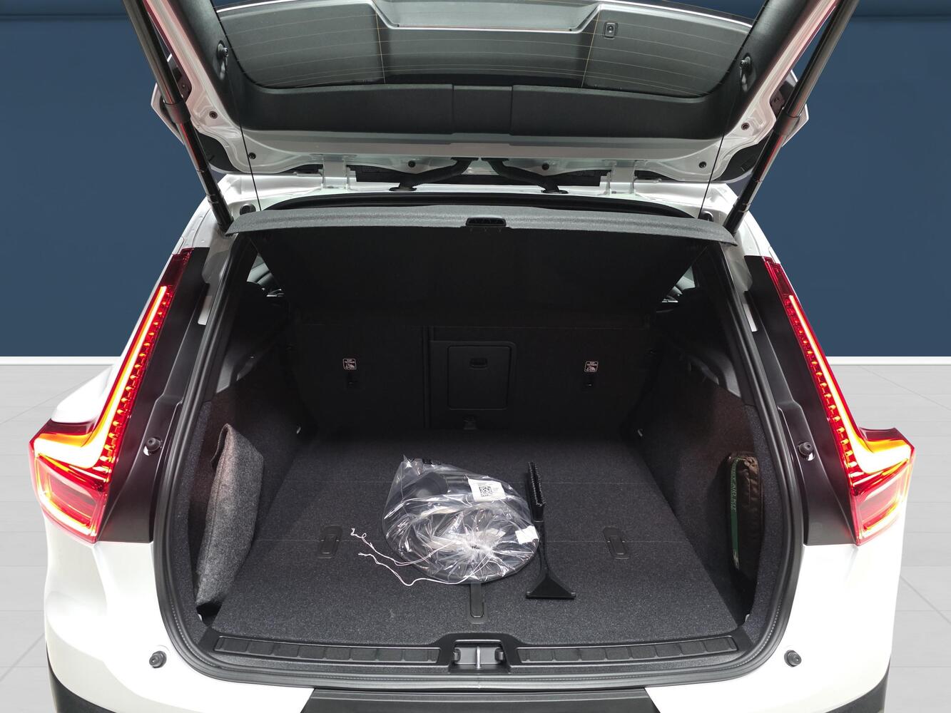Volvo EX40 vaihtoauto