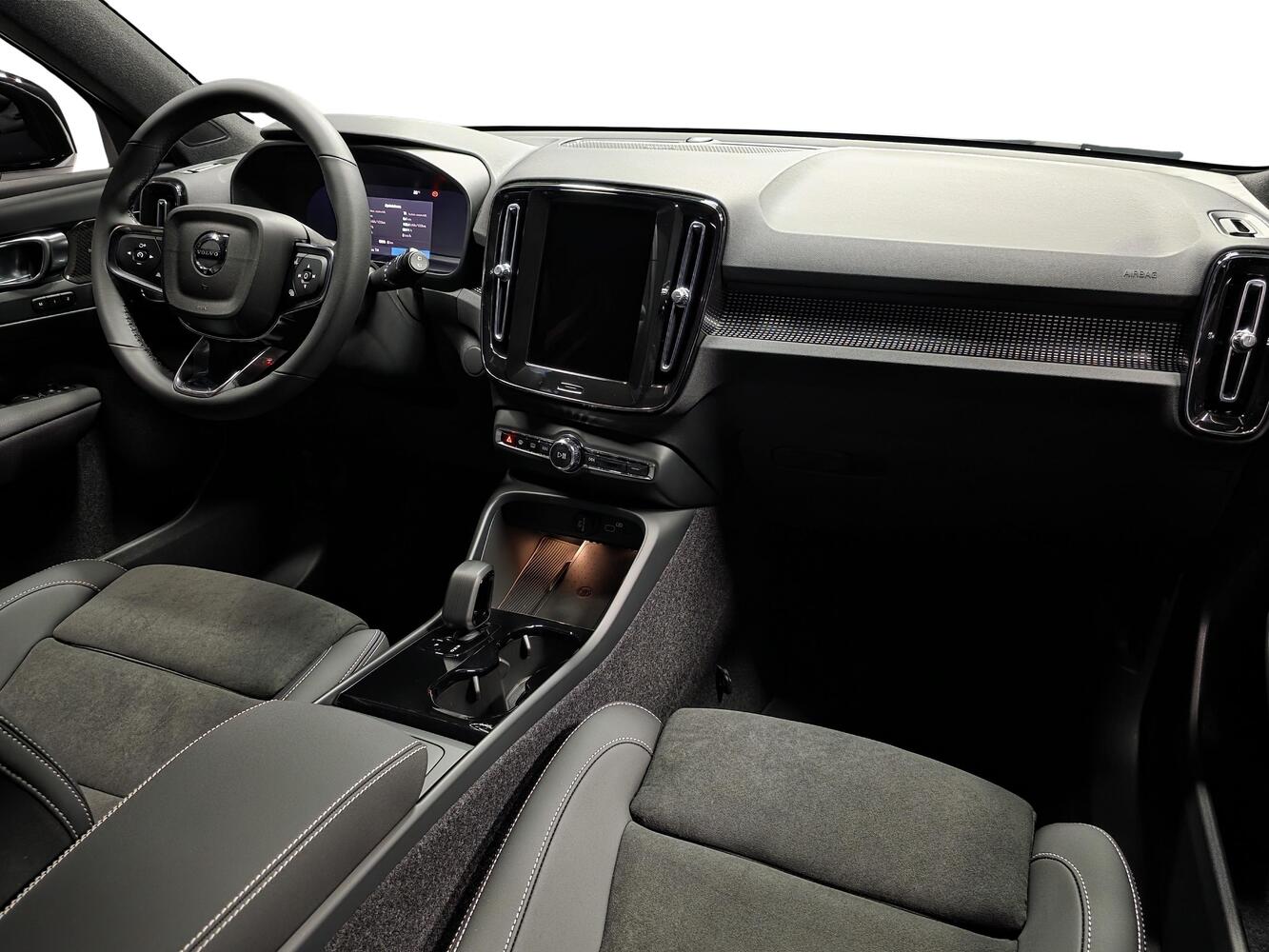 Volvo EX40 vaihtoauto