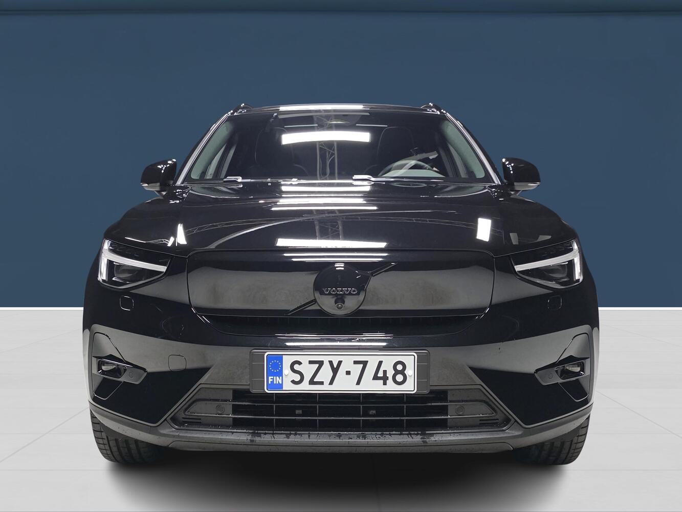 Volvo EX40 vaihtoauto