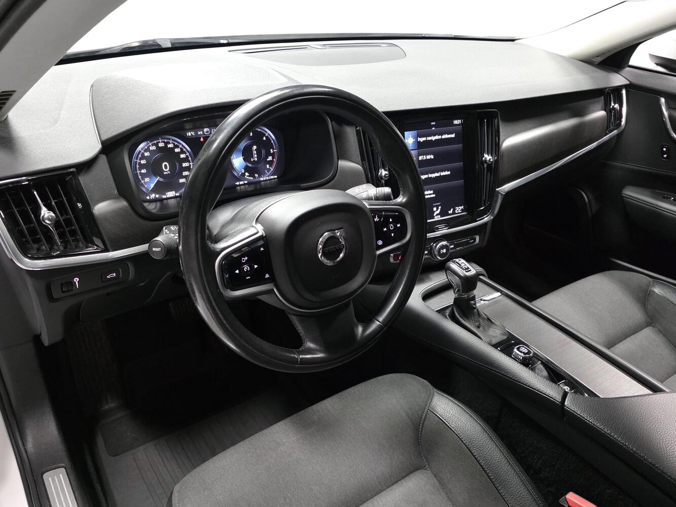 Volvo V90 Cross Country vaihtoauto
