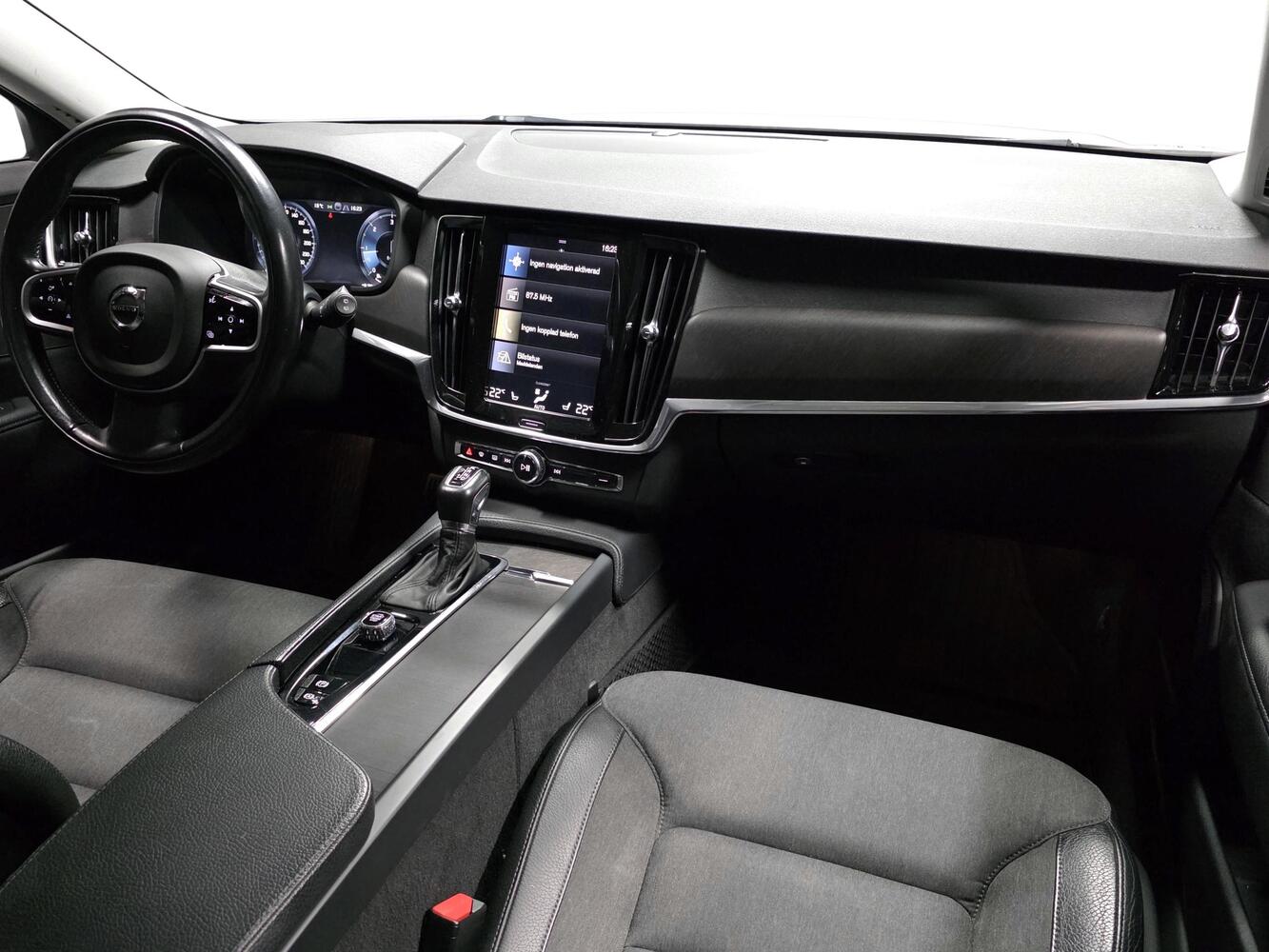 Volvo V90 Cross Country vaihtoauto