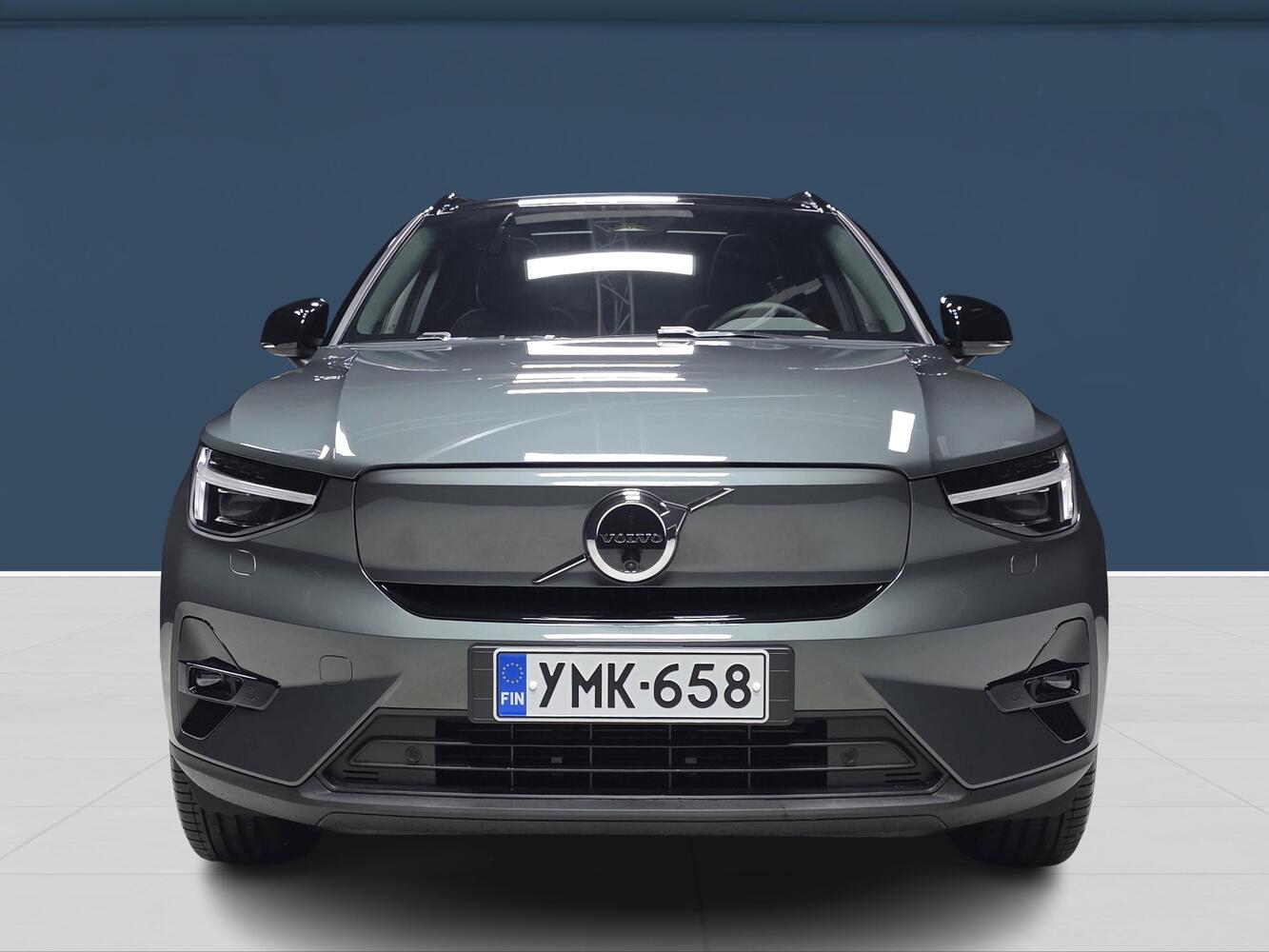Volvo EX40 vaihtoauto