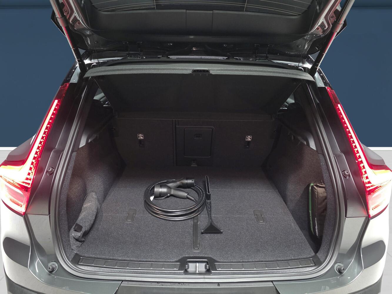 Volvo EX40 vaihtoauto