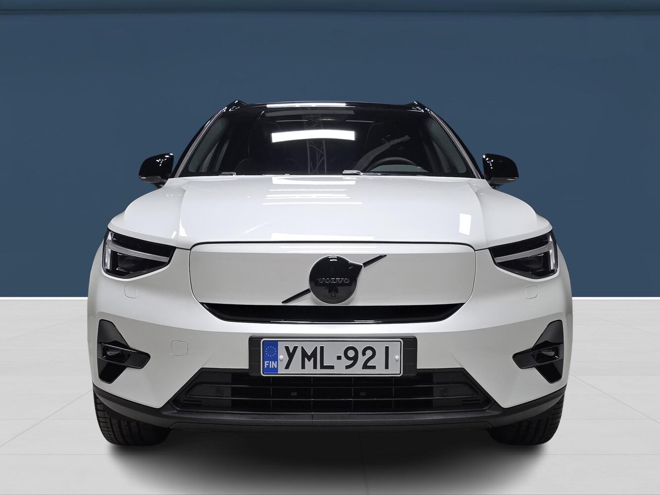 Volvo EX40 vaihtoauto