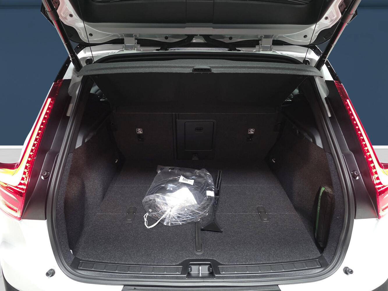 Volvo EX40 vaihtoauto