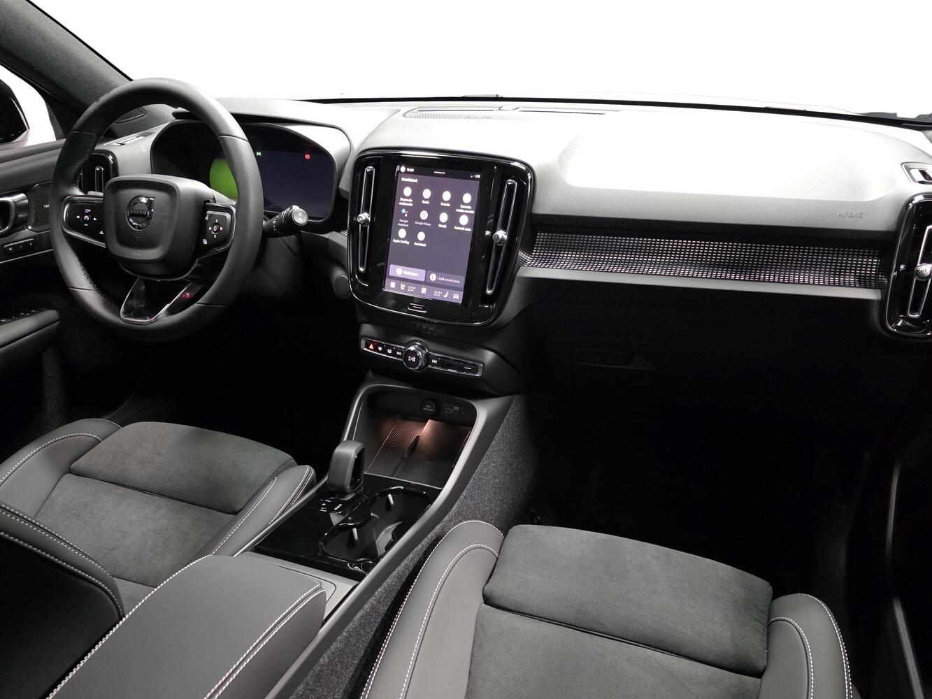 Volvo EX40 vaihtoauto