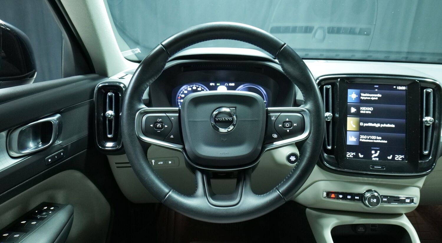 Volvo XC40 vaihtoauto