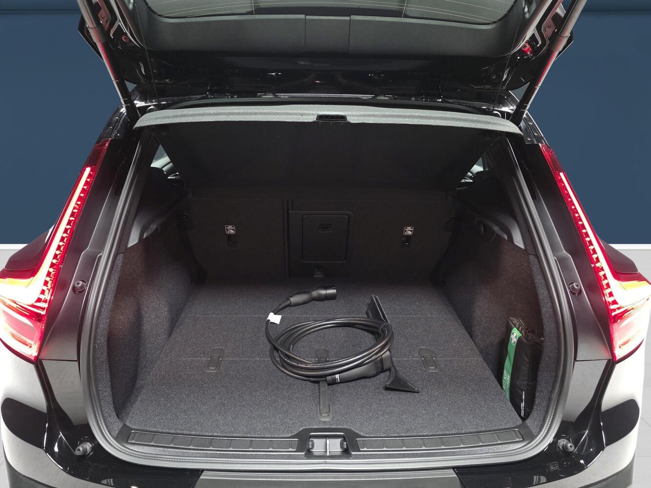 Volvo EX40 vaihtoauto