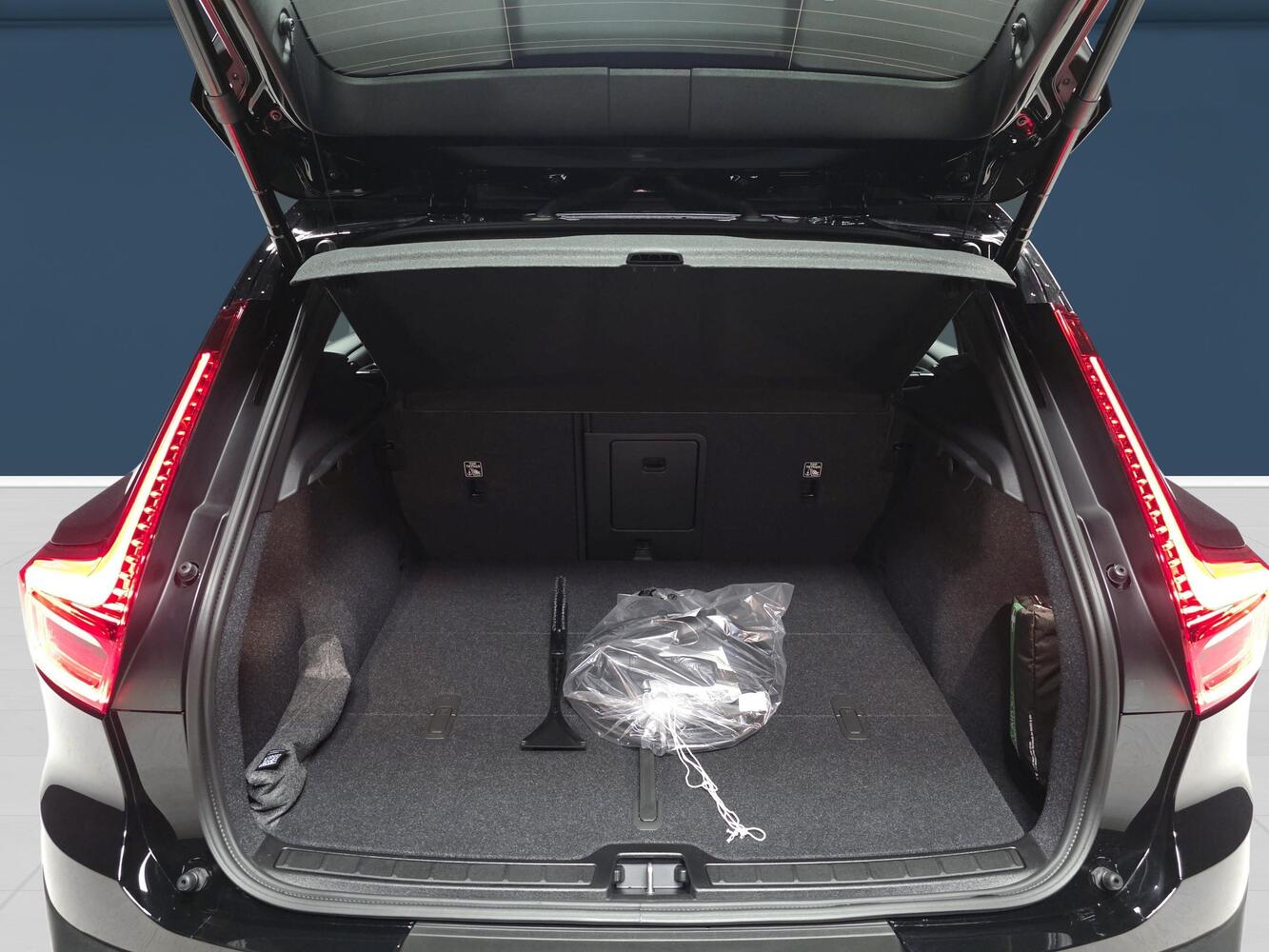 Volvo EX40 vaihtoauto