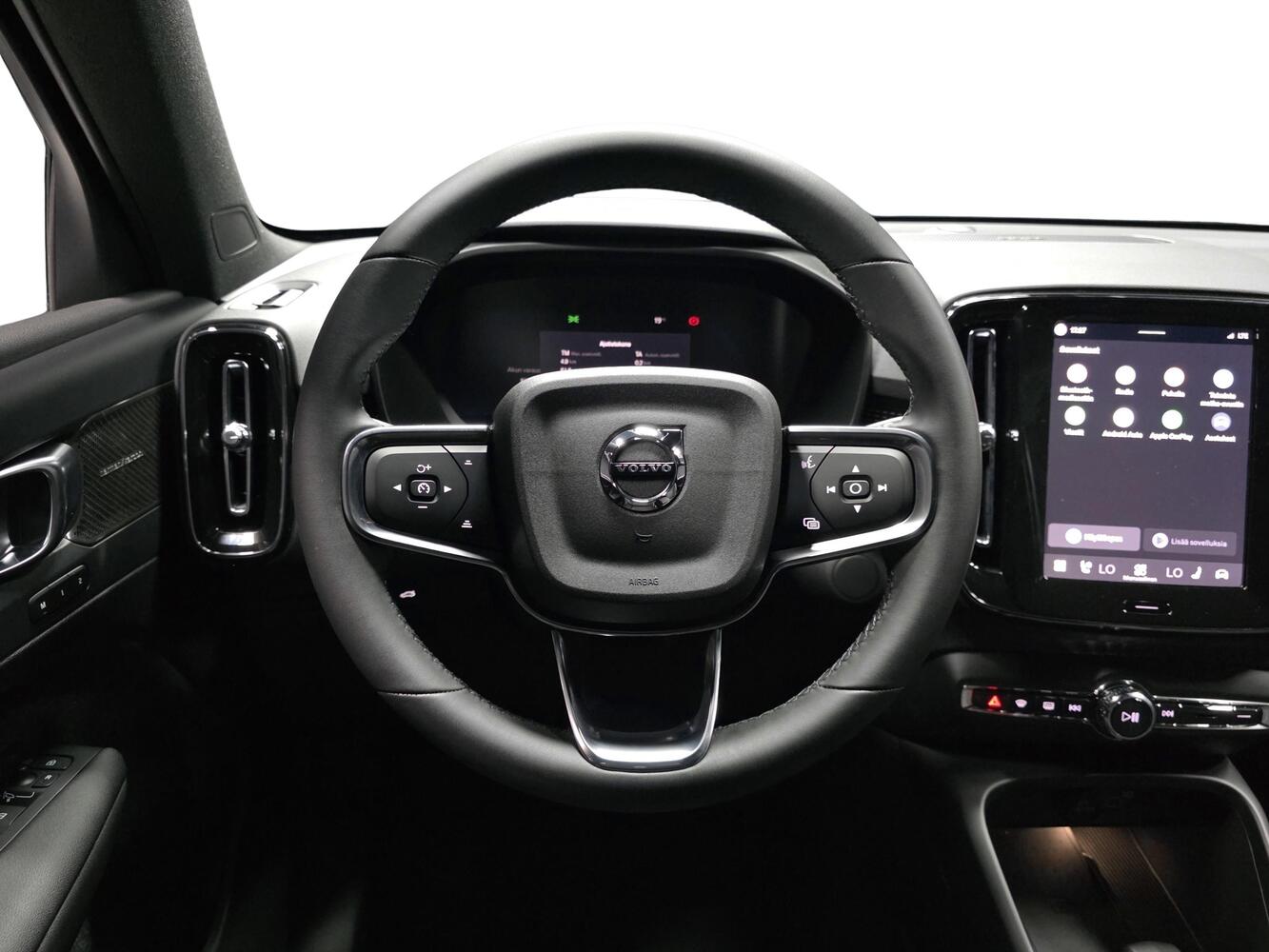 Volvo EX40 vaihtoauto