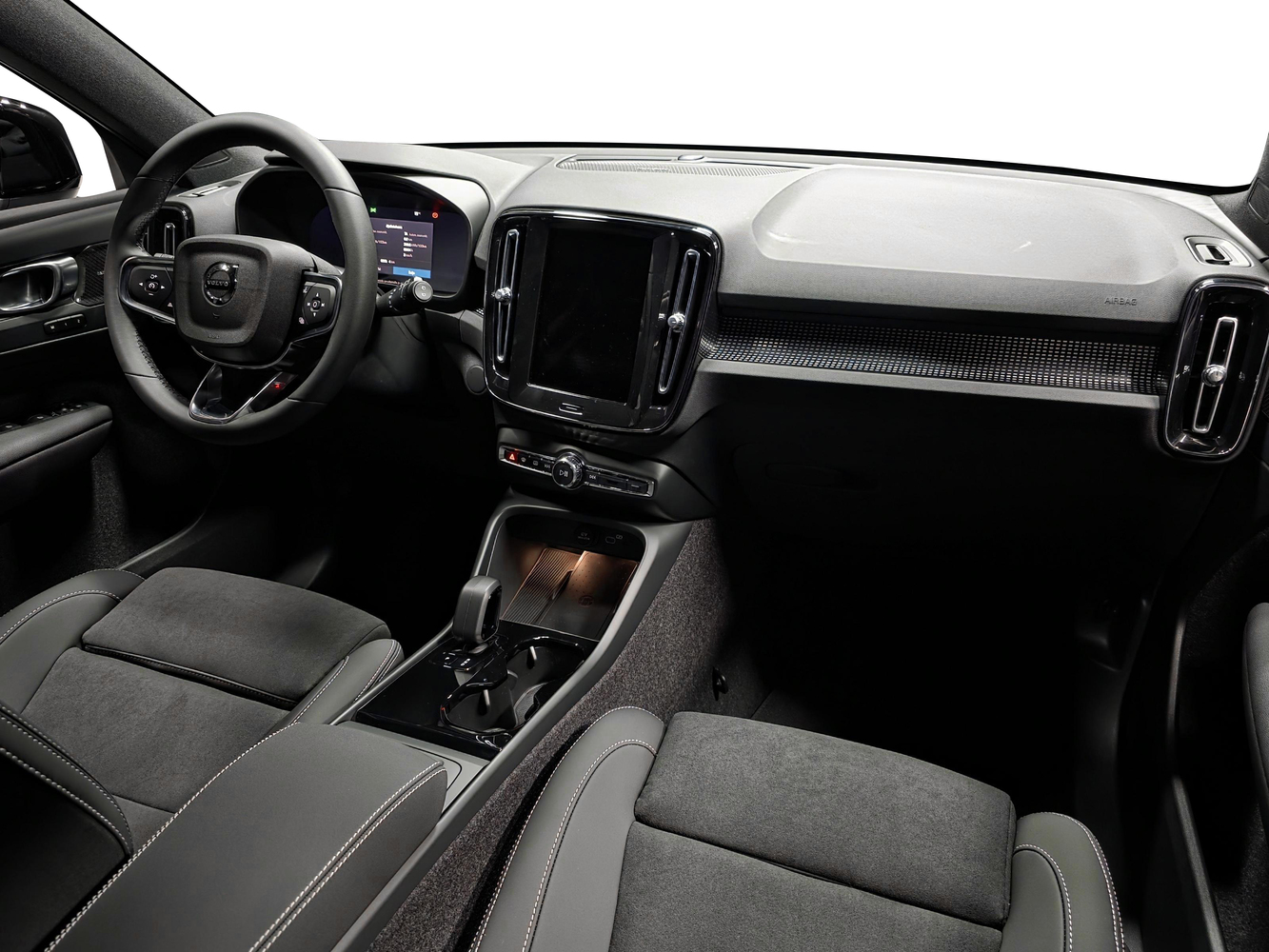 Volvo EX40 vaihtoauto