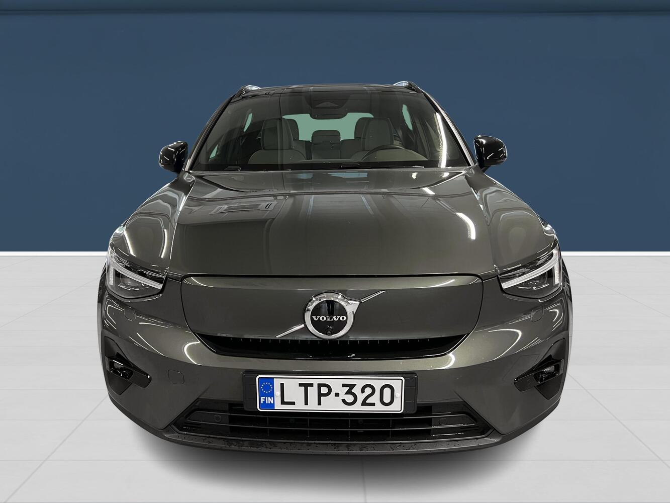 Volvo EX40 vaihtoauto