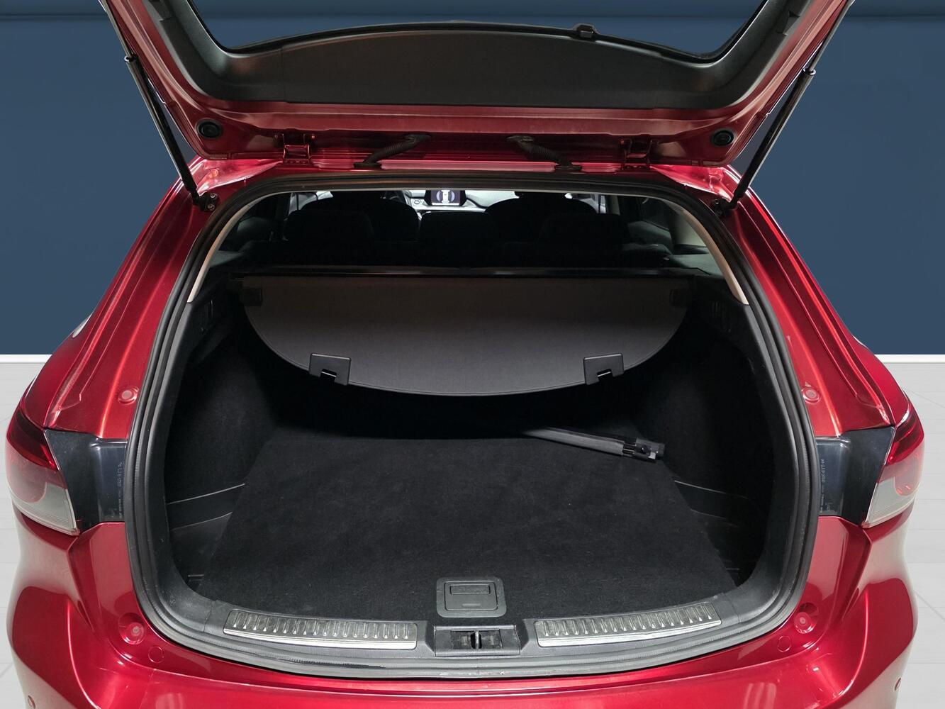 Mazda 6 vaihtoauto