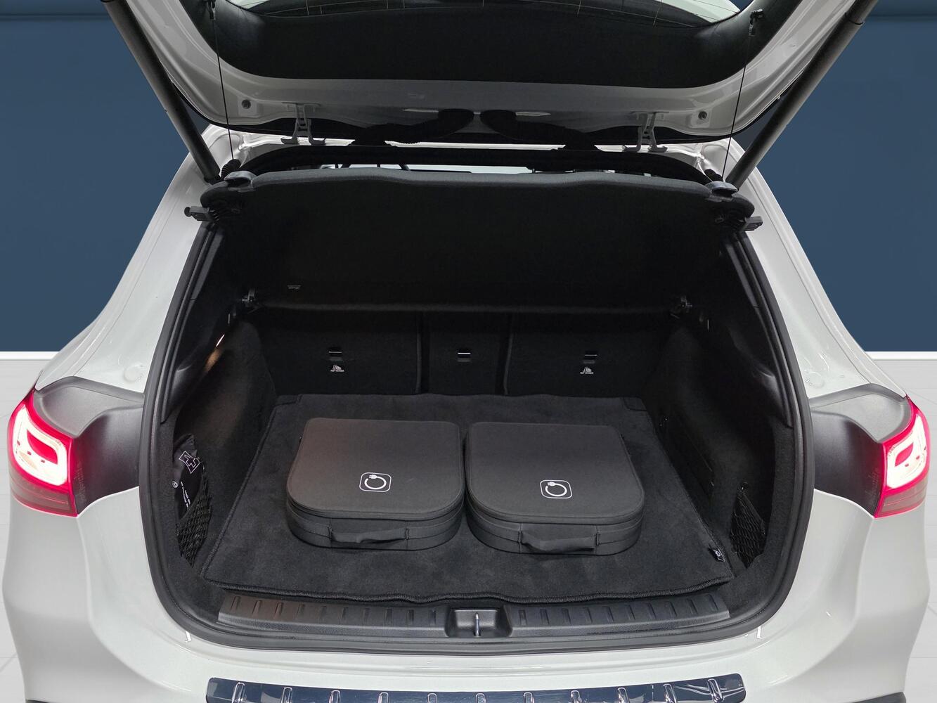 Mercedes-Benz EQA vaihtoauto