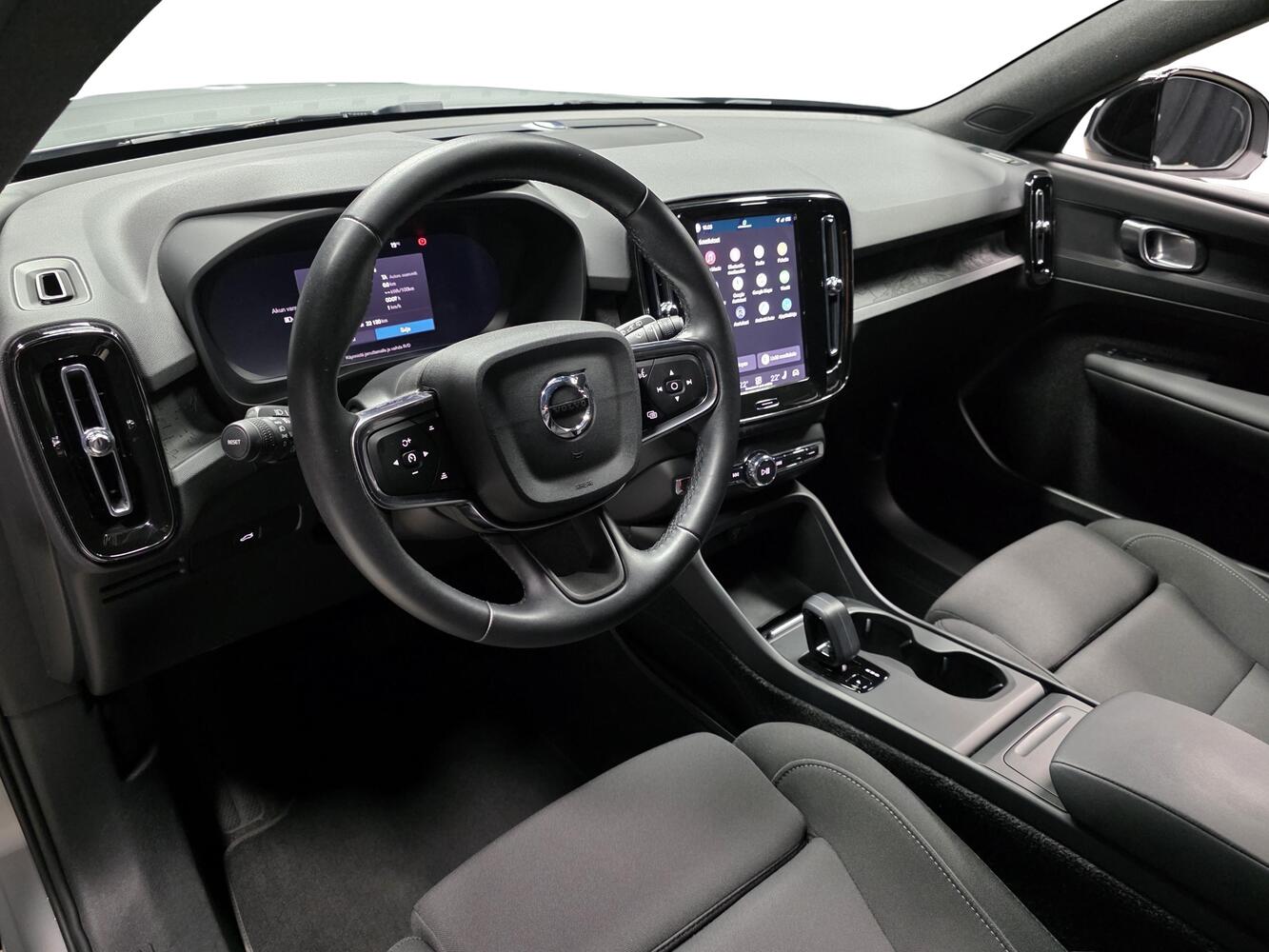 Volvo EX40 vaihtoauto