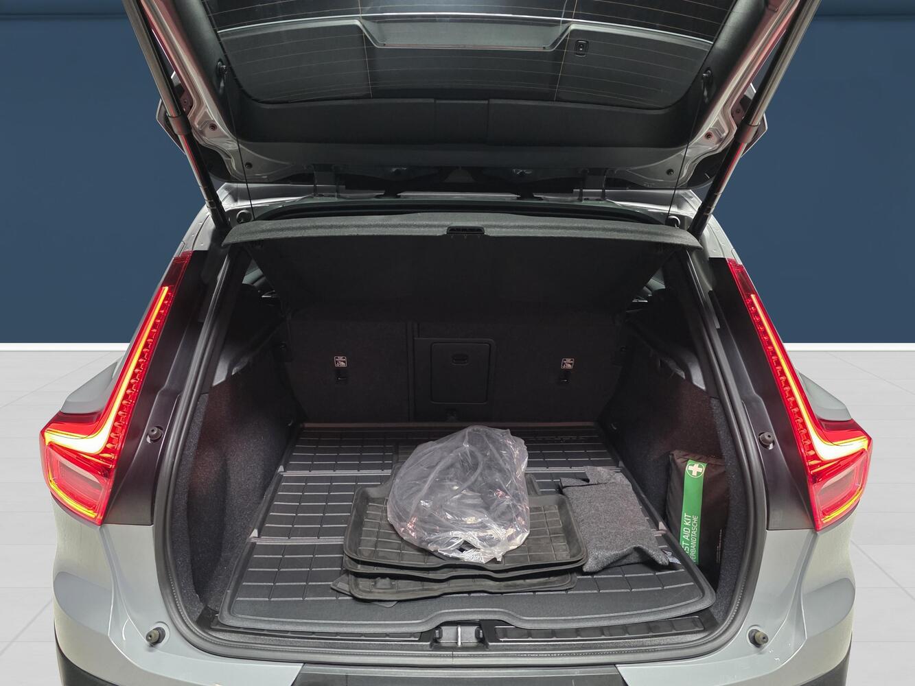 Volvo EX40 vaihtoauto