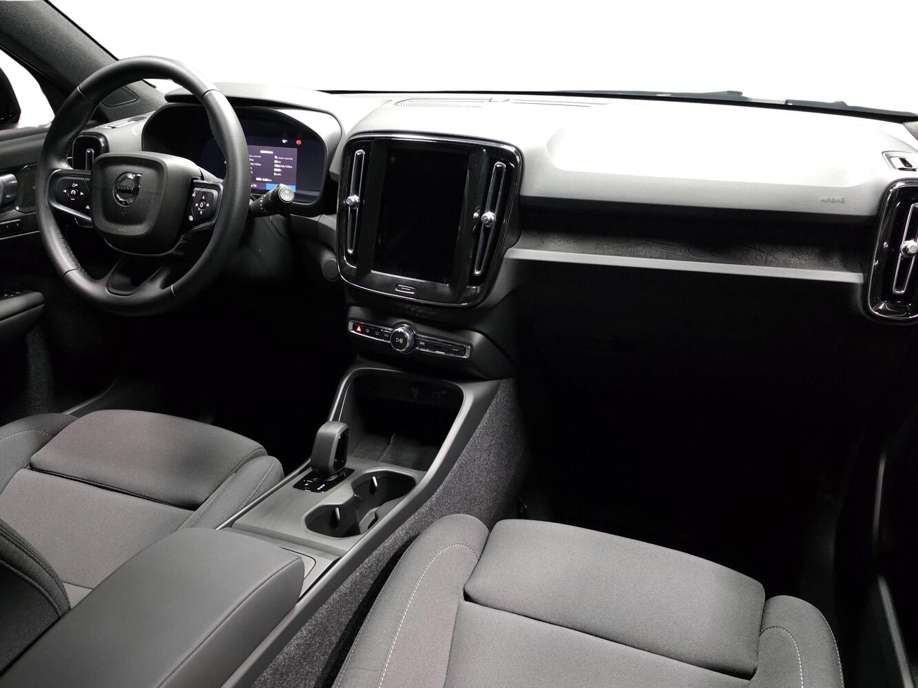 Volvo EX40 vaihtoauto
