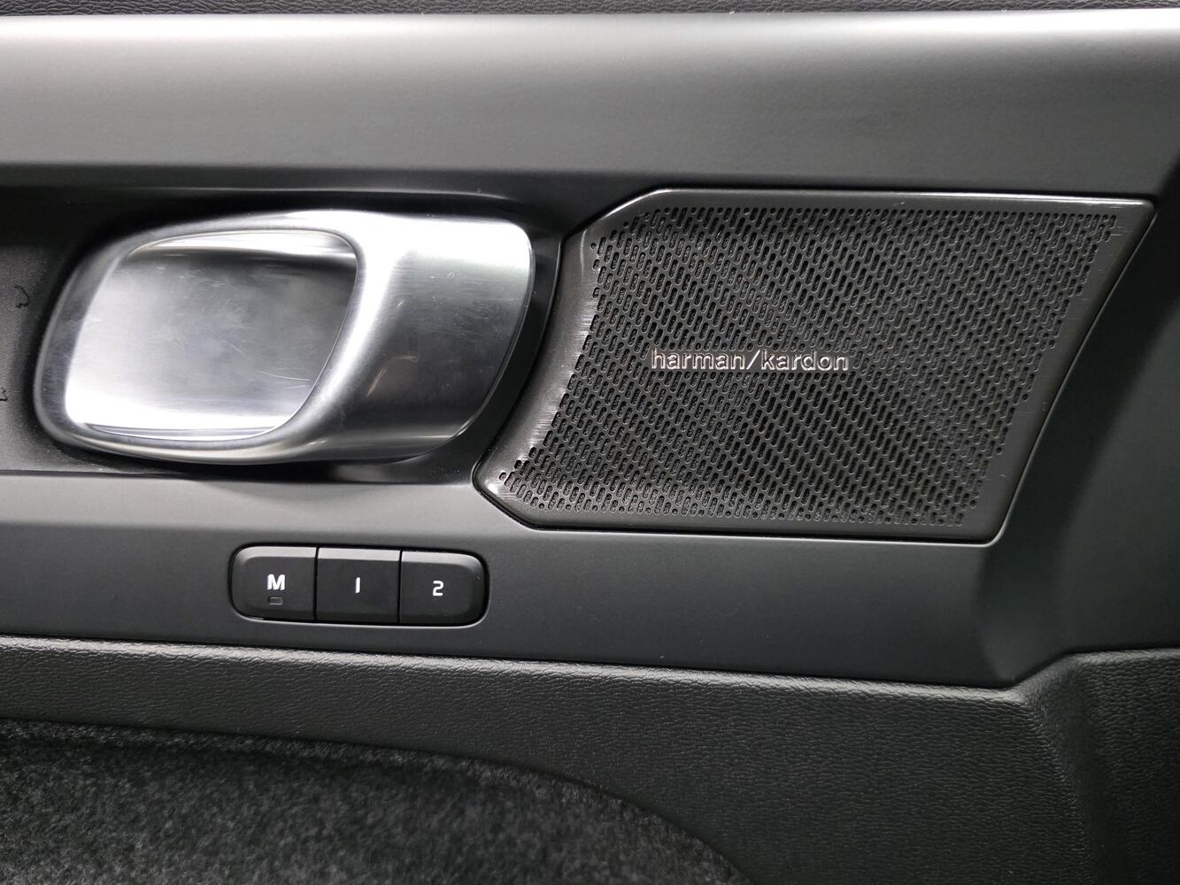 Volvo EX40 vaihtoauto