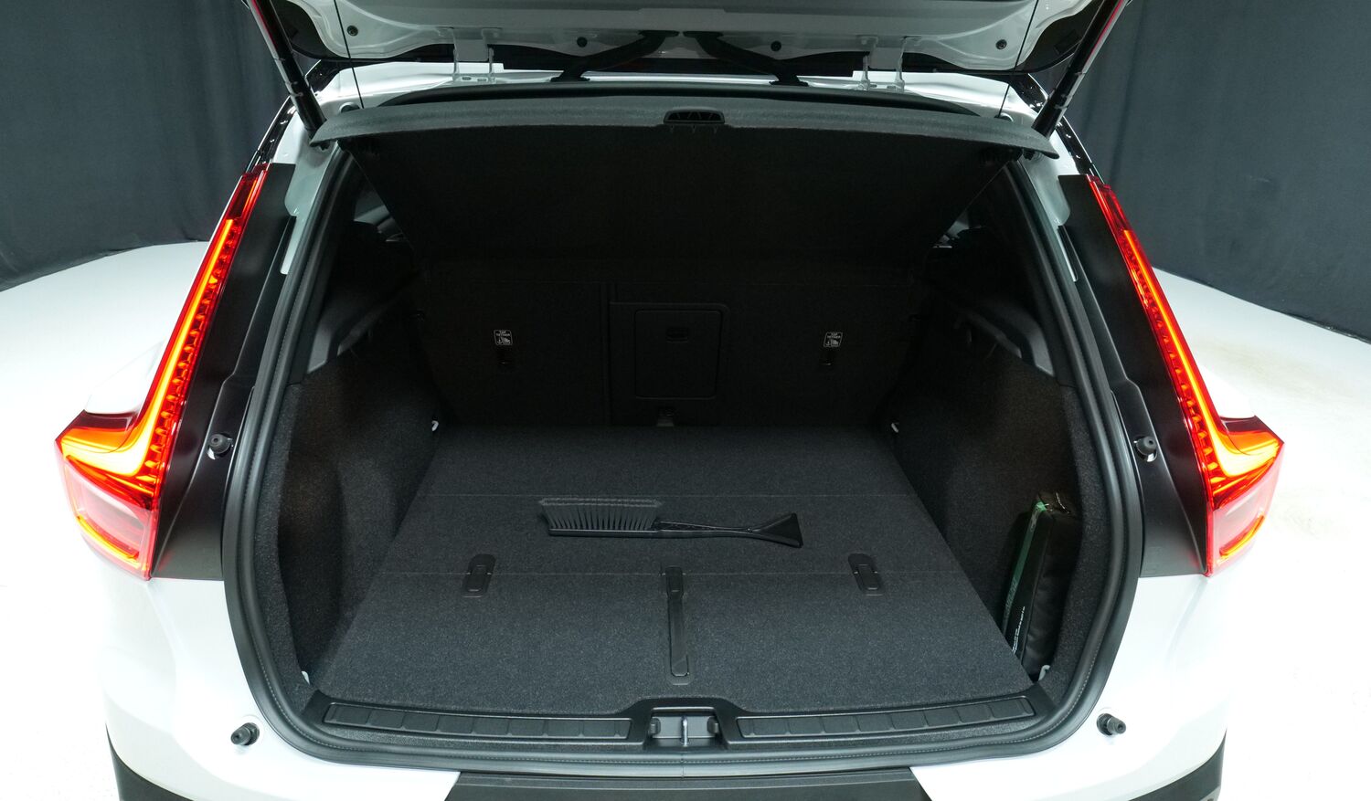 Volvo EX40 vaihtoauto