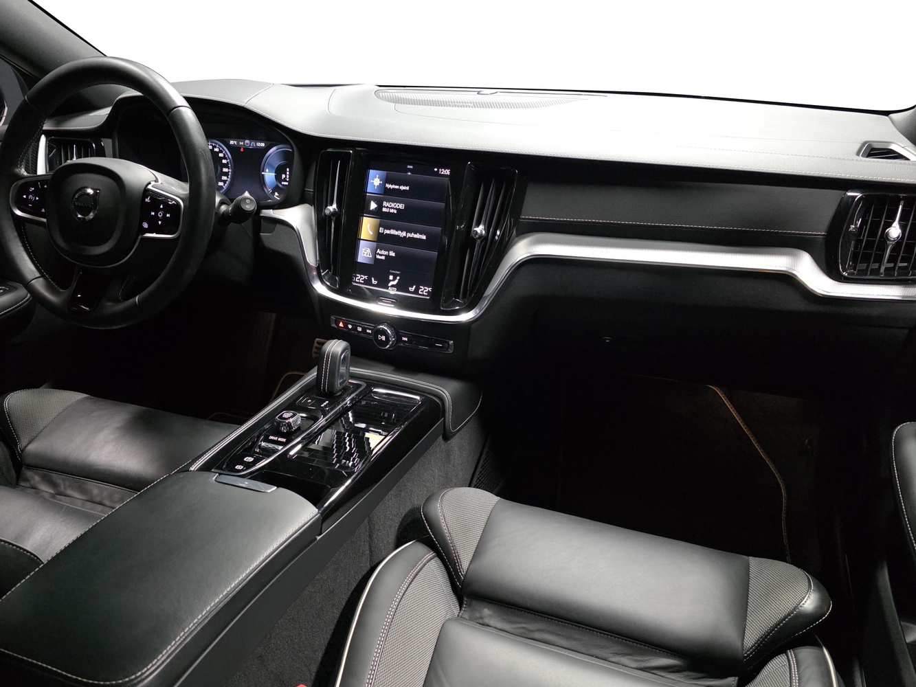 Volvo V60 vaihtoauto