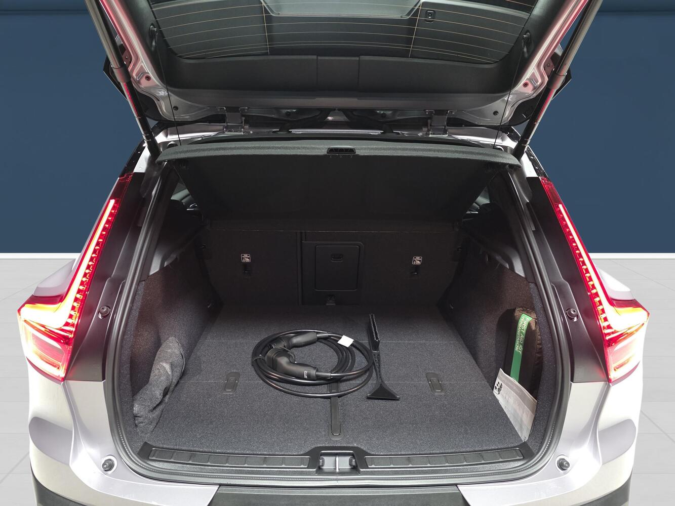 Volvo EX40 vaihtoauto