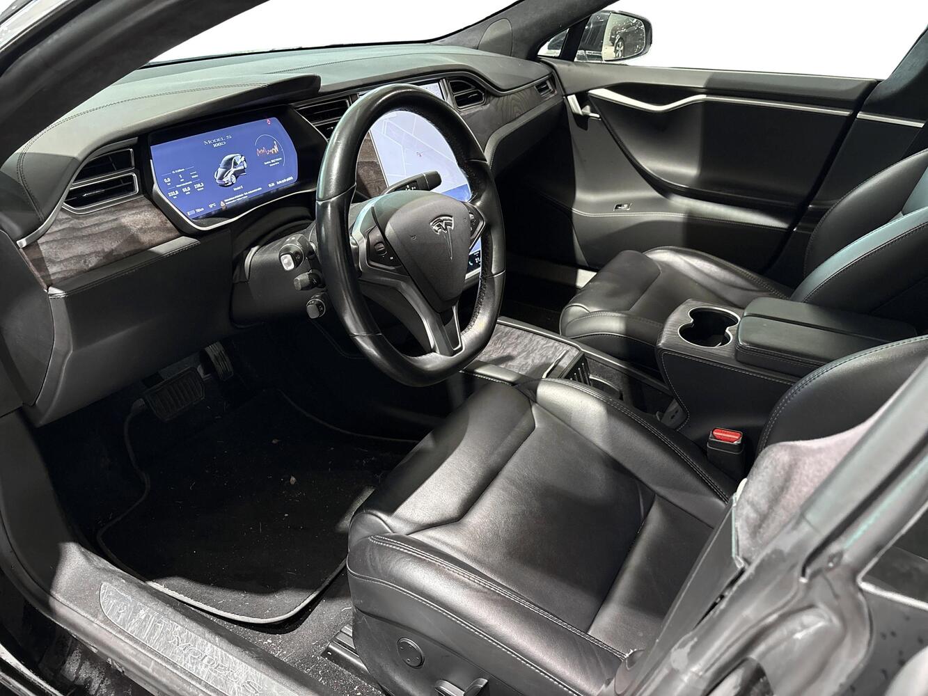 Tesla Model S vaihtoauto