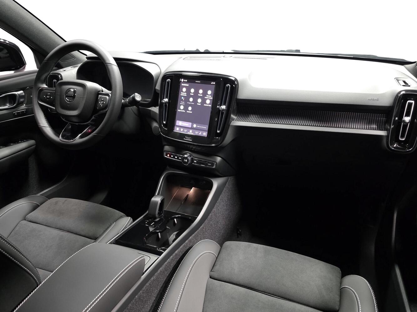 Volvo EX40 vaihtoauto