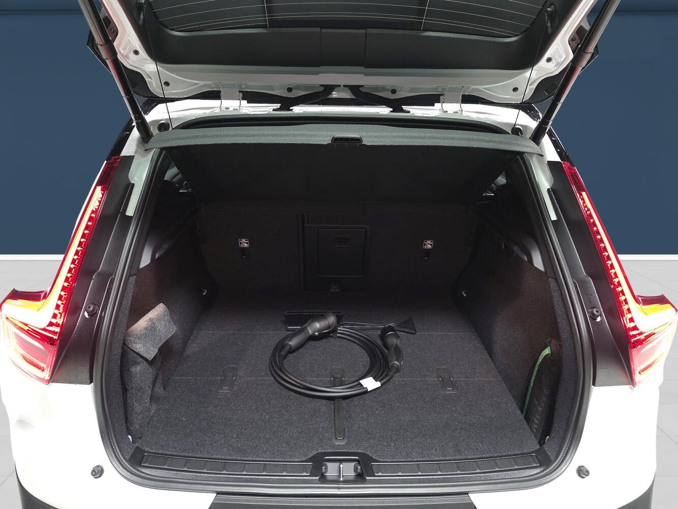 Volvo EX40 vaihtoauto