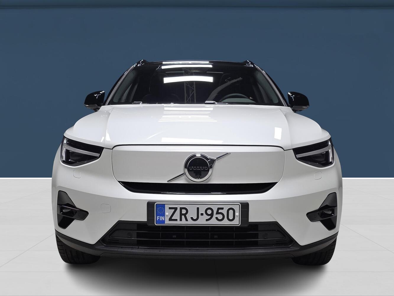 Volvo EX40 vaihtoauto