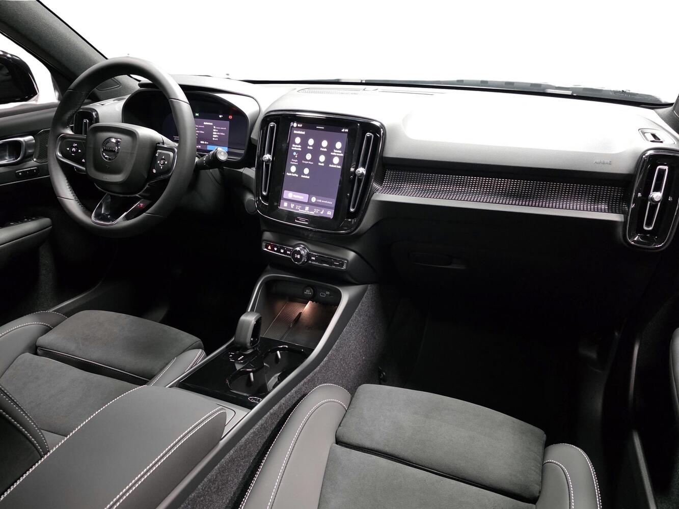 Volvo EX40 vaihtoauto