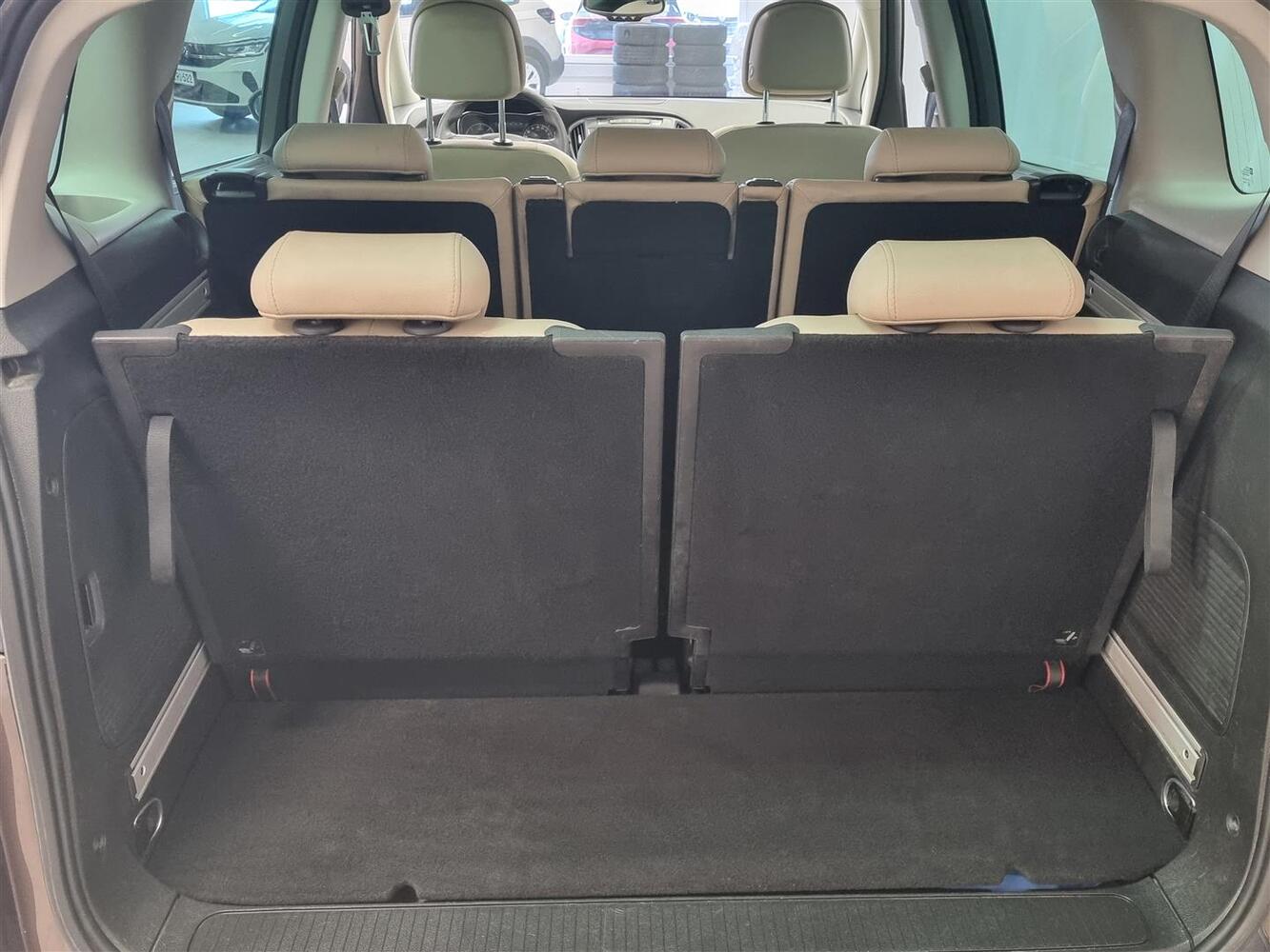 Opel Zafira vaihtoauto