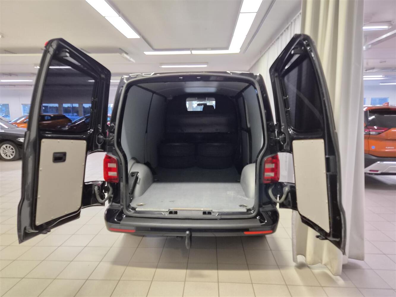Volkswagen Transporter vaihtoauto