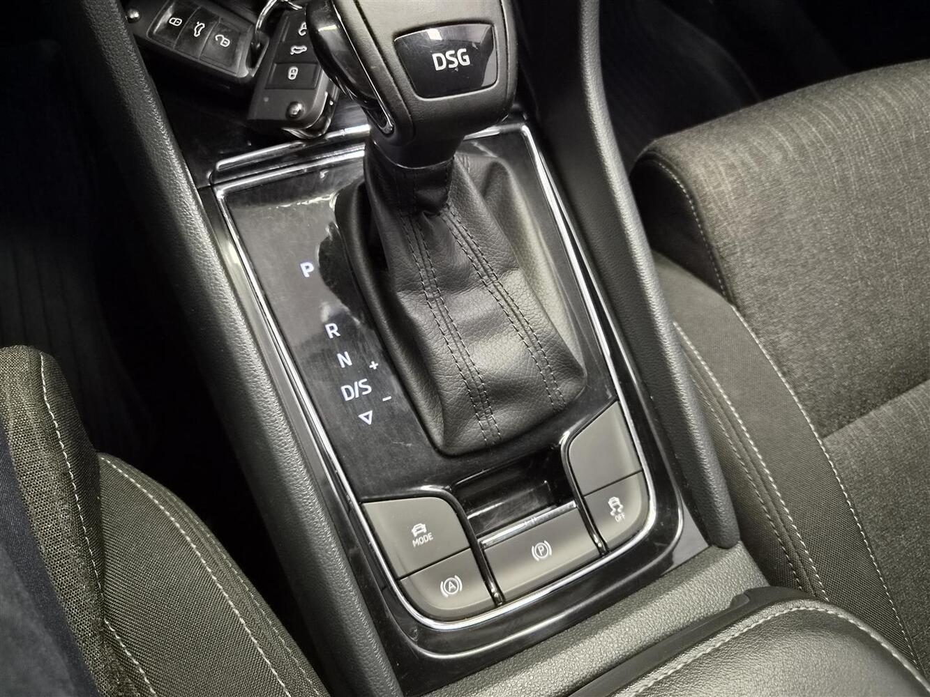 Skoda Karoq vaihtoauto