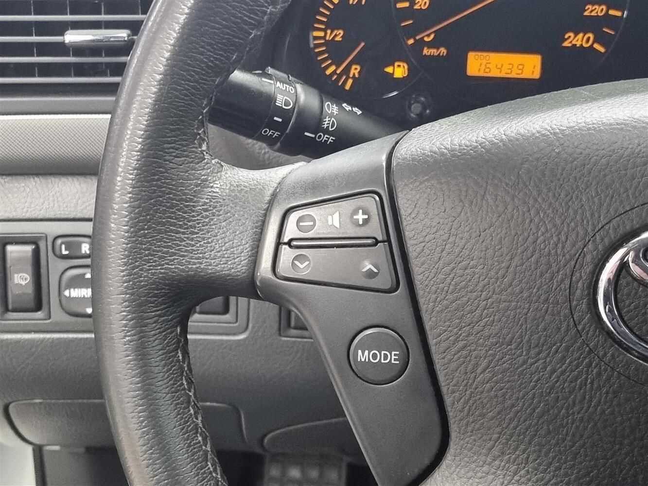 Toyota Avensis vaihtoauto