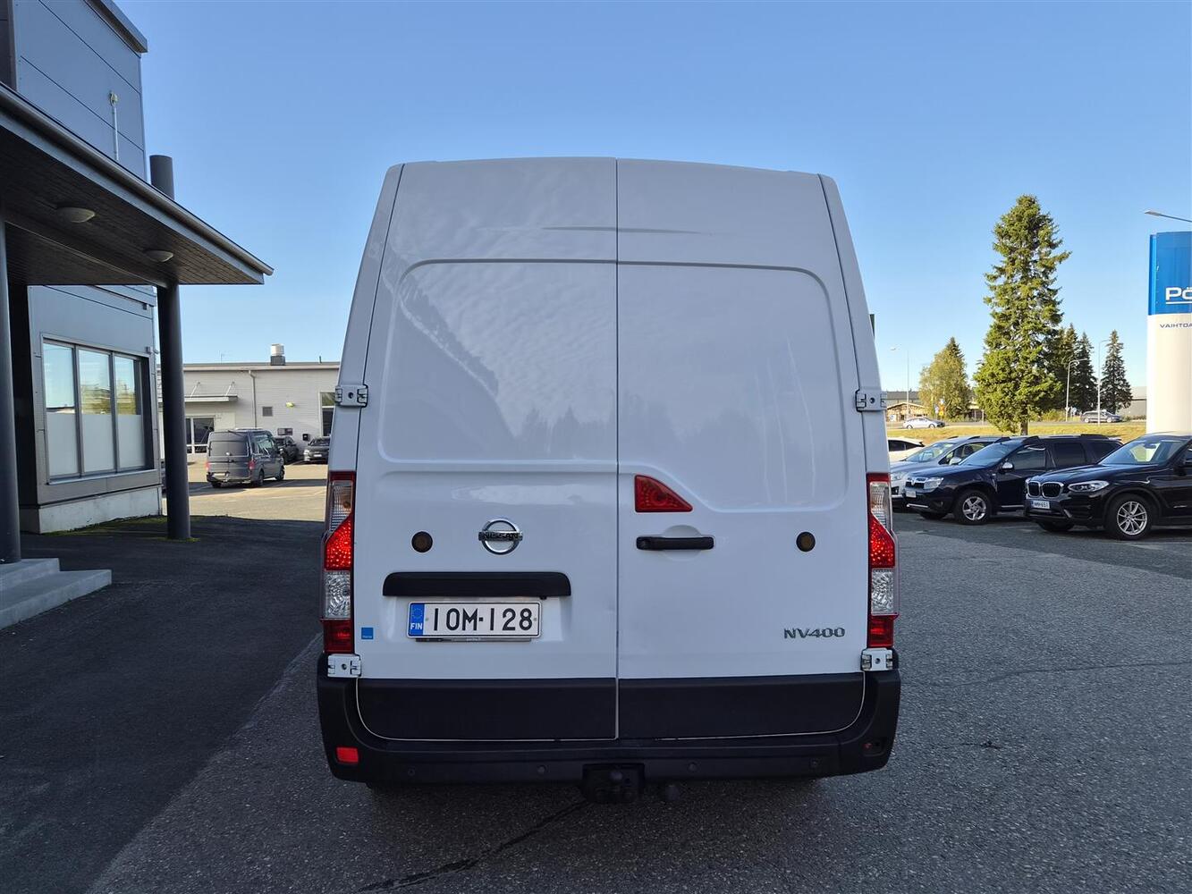 Nissan NV400 vaihtoauto